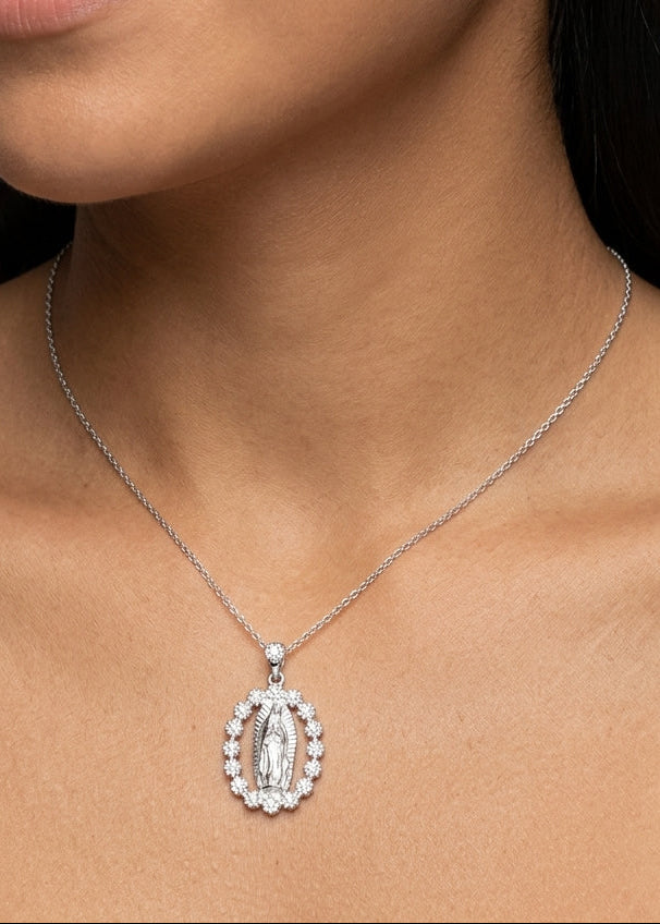 Dije de plata - Medalla de Virgen de guadalupe