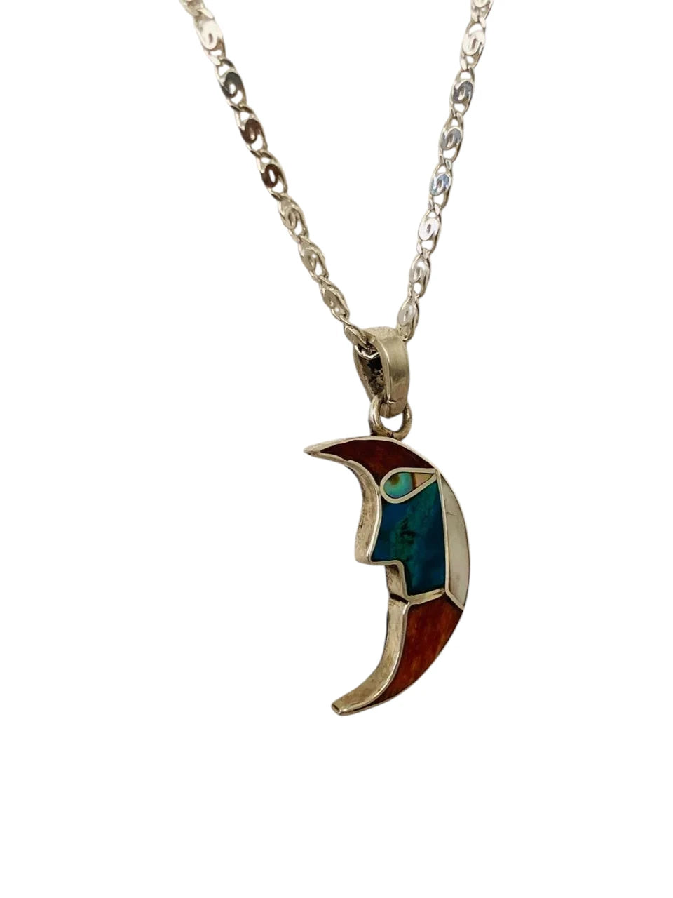 Luna con piedras naturales